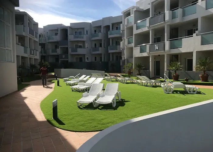 Modern Luxury * קורלחו