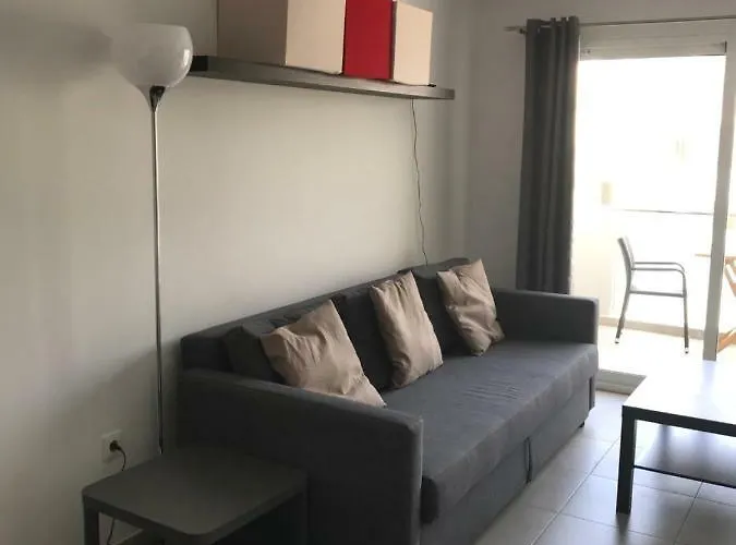 Modern Luxury קורלחו